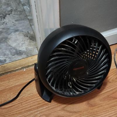 Small fan