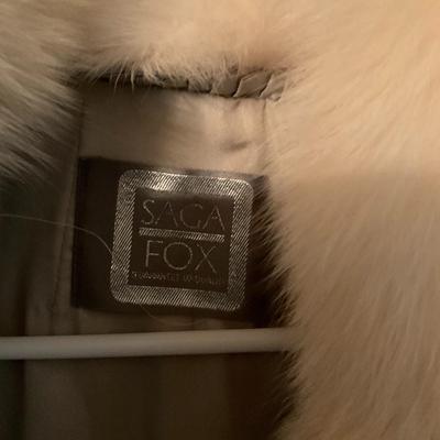 Saga fox fur grey multi