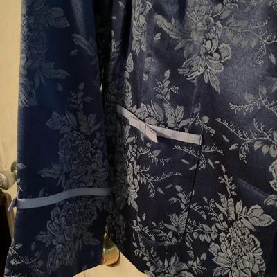 Susan Graver navy floral blazer size med