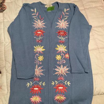 blue floral sweater jacket medium