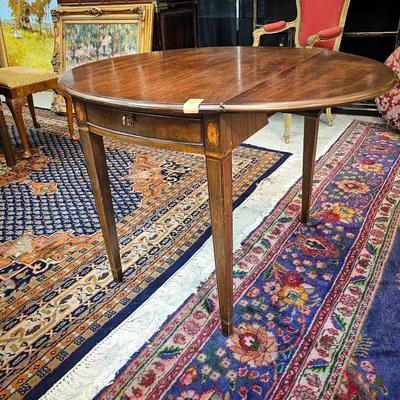Small Henredon Pembroke Table