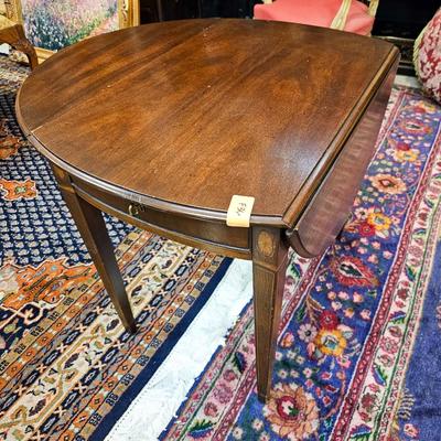 Small Henredon Pembroke Table