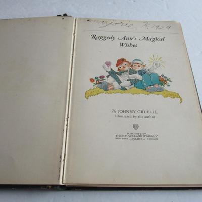 Vintage 1928 Raggedy Ann Book