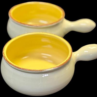 Vietri 6â€ Handled Round Baker Cucina Fresca