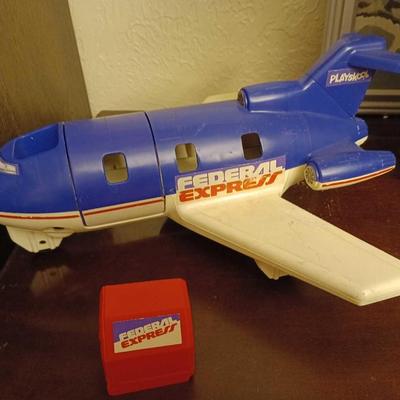 Fed Ex toy airplane