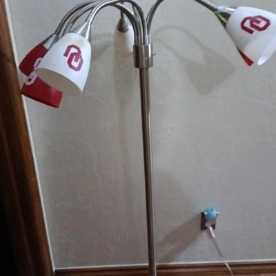 Floor lamp with OU theme