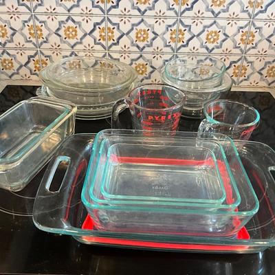 H703 Large LOT of PYREX Glassware