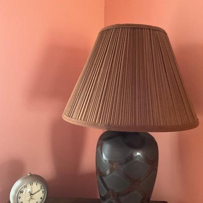 H714 Pottery Lamp with Clock