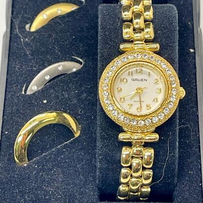 Gruen Watch with replaceable bezels in original box new condition