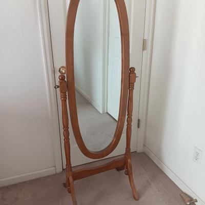 Traditional Queen Anna Style Wood Floor Cheval Mirror