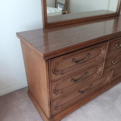 Eight drawer Dresser with mirror