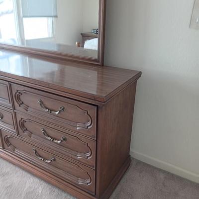 Eight drawer Dresser with mirror