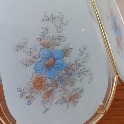 Blue Flowers Touch Lamp, 8 Panel Tiffany style touch lamp