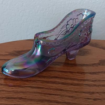 Iridescent glass slipper / shoe with friendship ball