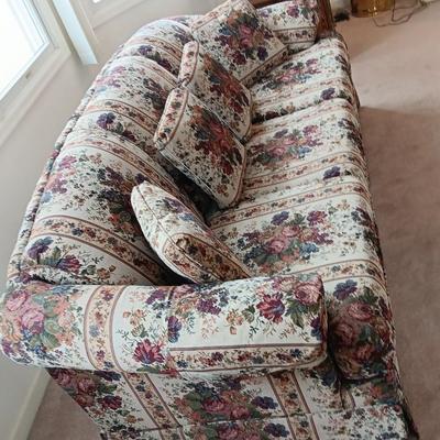 Charles Schneider Handcrafted Coventry Ensign Sofa with four self pillows