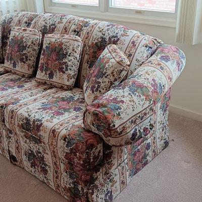 Charles Schneider Handcrafted Coventry Ensign Sofa with four self pillows