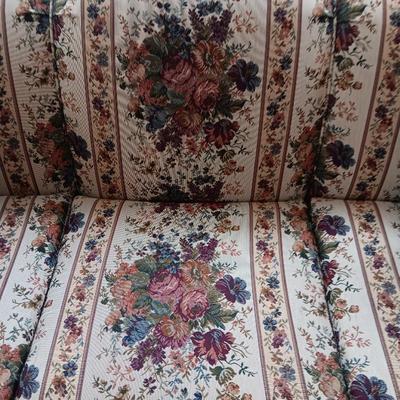 Charles Schneider Handcrafted Coventry Ensign Sofa with four self pillows