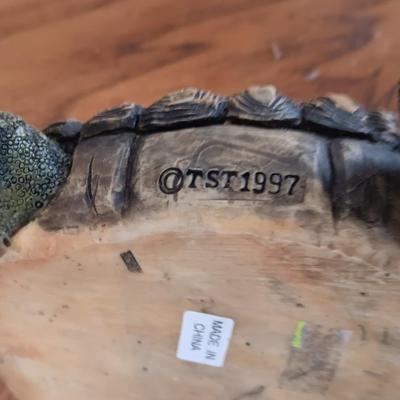 Two turtles and a set of four stone Thirsty stone Mountain scenery coasters