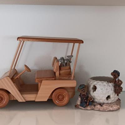 Wooden golf cart with golf bag and Boyds Bears & Friends edition 9E/65 "The lost ball"