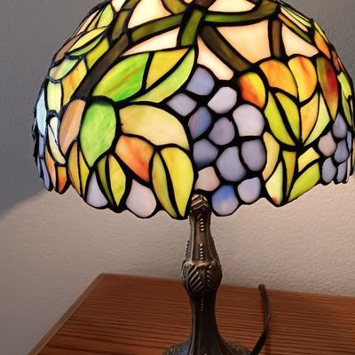 Elements tiffany style heavy brass lamp with stained glass like shade