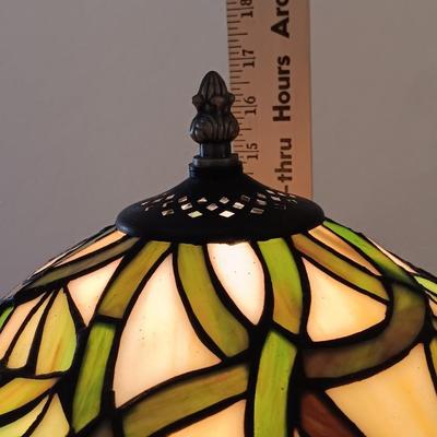 Elements tiffany style heavy brass lamp with stained glass like shade