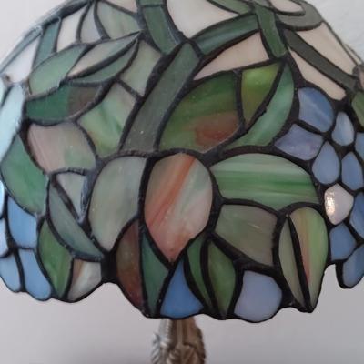 Elements tiffany style heavy brass lamp with stained glass like shade