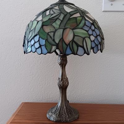 Elements tiffany style heavy brass lamp with stained glass like shade