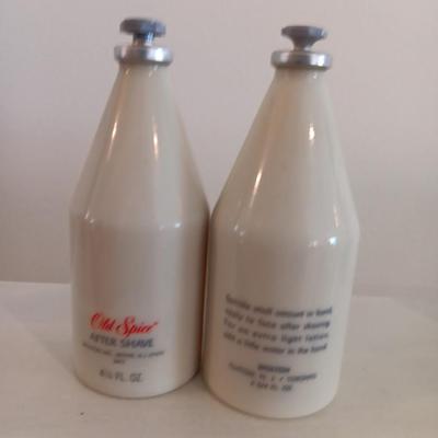 Two vintage old spice aftershave and a vintage ebony black cat Tabatha Imperial Garden cologne spray bottle