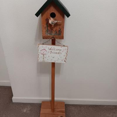 Welcome Friends entry way / garden bird house