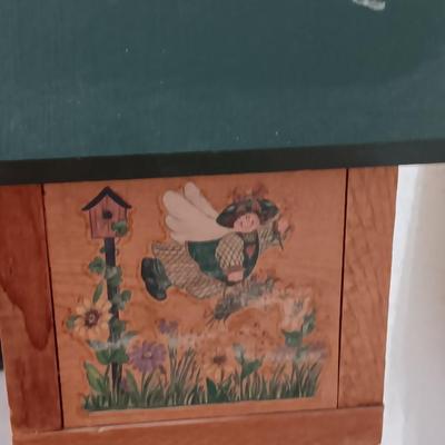 Welcome Friends entry way / garden bird house