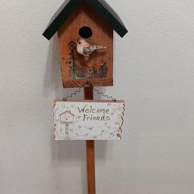 Welcome Friends entry way / garden bird house