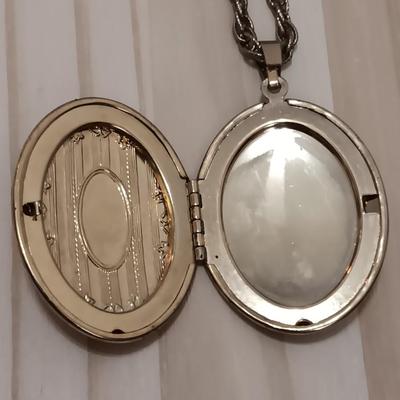 Vintage pendant necklace and a locket on a chain