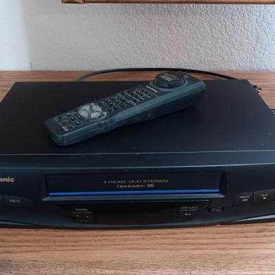 Panasonic 4 head VHS player with remote control