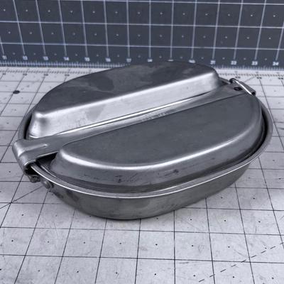 U S ARMY Mess Kit Dated 1967 