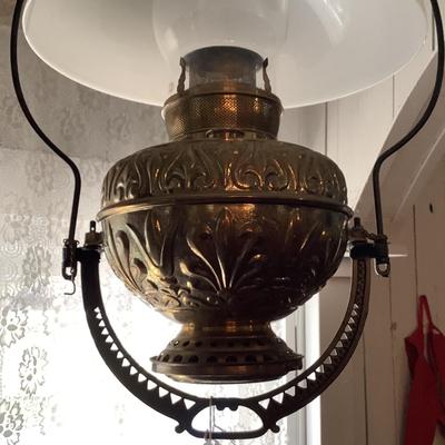 603 Antique Brass & Metal Victorian Hanging Oil Lamp