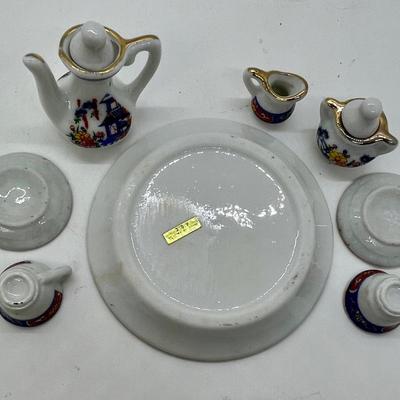 Miniature and Murray tea set porcelain Japan
