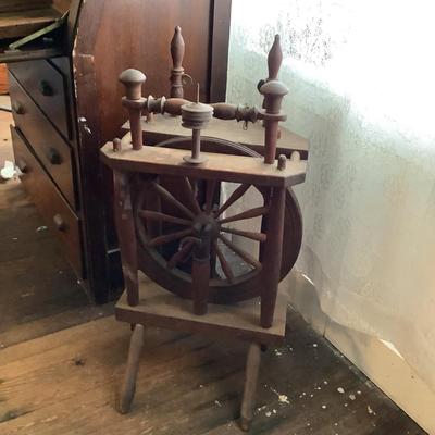 607 Antique Double Flyer Spinning Wheel