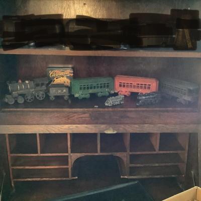 610 Set of Reproduction Cast Iron Train Set