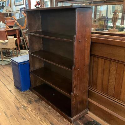 911 Vintage Graduated Mahogany Bookshelf