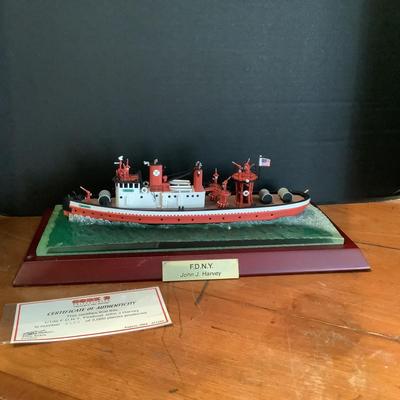 617 FDNY John J. Harvey Code 3 Fire Boat Model Collectable