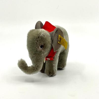 934 Vintage Steiff Mohair Elephant
