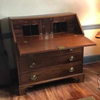 LOT 1M: Antique 19th century Drop-Front Desk w/ Key & Shell Design inlaid