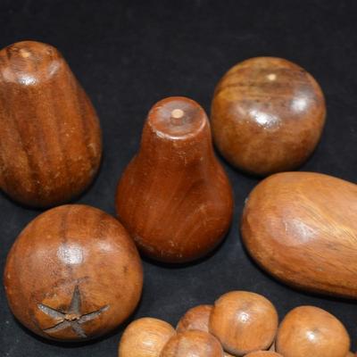 Lot of Vintage MCM Wooden Fruit Centerpiece Decor