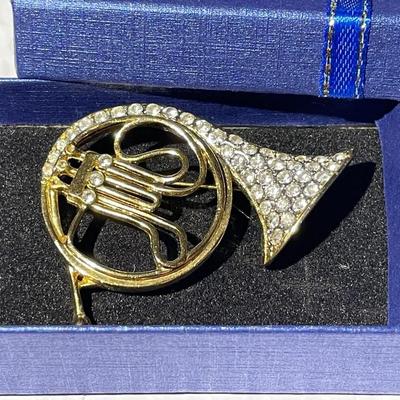 Vintage Rachel Crystal French Horn Gold=tone Fashion Pin/Brooch in VG Preowned Condition as Pictured.