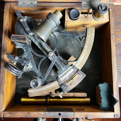 805 Antique T.S. & J.D. Negus Brass Sextant w/ Case