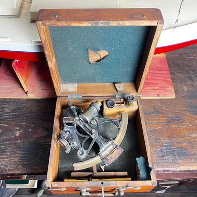 805 Antique T.S. & J.D. Negus Brass Sextant w/ Case