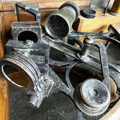 805 Antique T.S. & J.D. Negus Brass Sextant w/ Case