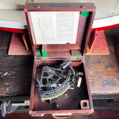 806 Vintage U.S. Navy Bureau of Ships Sextant Type Stadimeter Model. 0 with Case