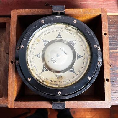 807 WWII U.S. Navy Ritchie & Sons Boston Ships Compass in Case