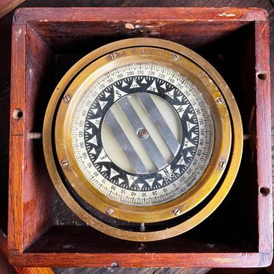 809 Antique Star Boston Marine Compass in Box
